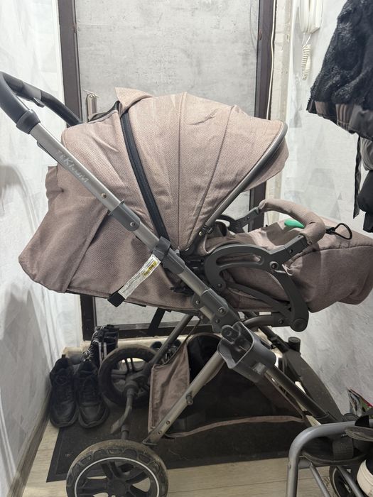 Продам Коляску б/у  в хорошем состоянии