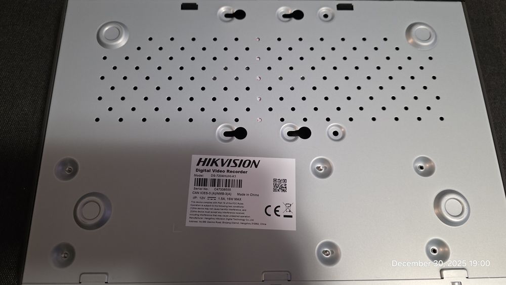 DVR Dahua DS-7204HUHI-K1 4 Canale +4 camere Ip