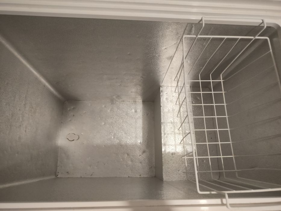 Продам морозилку ларь на 145литров