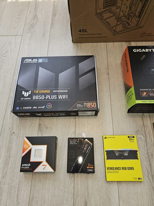 Pc gaming -Ryzen 7-9800X3D- Rtx 5070Ti-32Gb Ddr5-2Tb-NOU