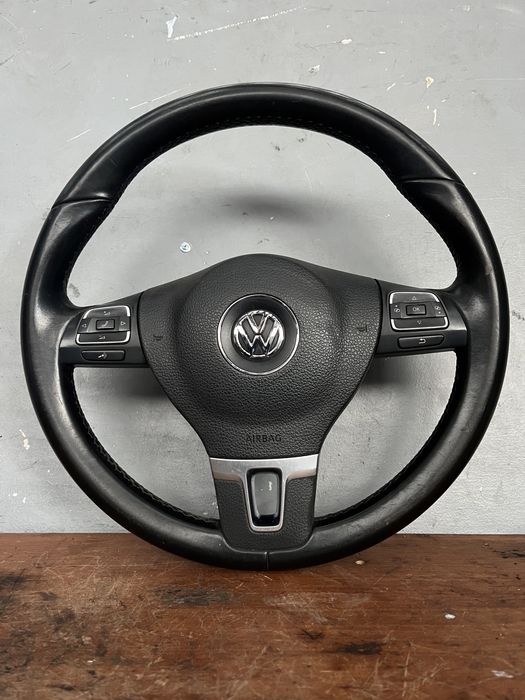 Airbag volan Volkswagen Passat b7/ Golf 6/ Tiguan 3C8880201 T