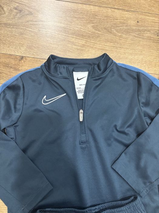 Детски спортен комплект Nike за момче 18-24 м