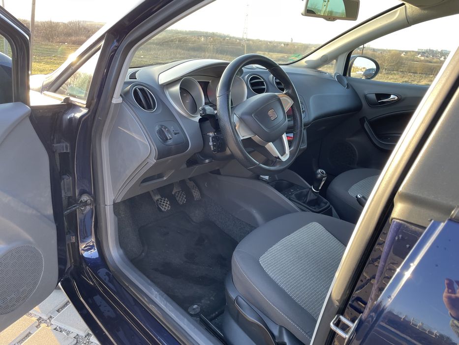 SEAT Ibiza 2009 -4 usi-incalzire scaune-Bluetooth Touch-180.000 km