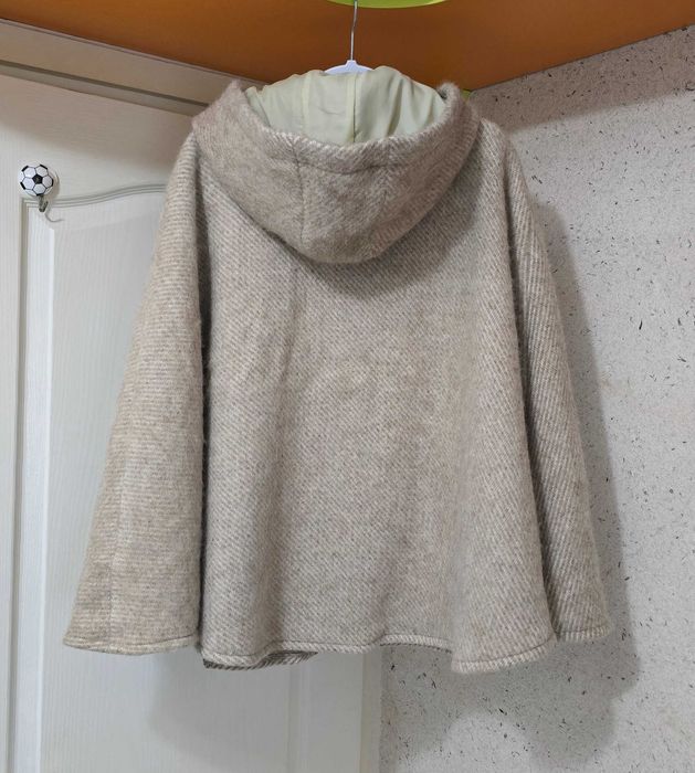 Дамско палто пелерина 100% вълна - унивелсален размер - НОВО