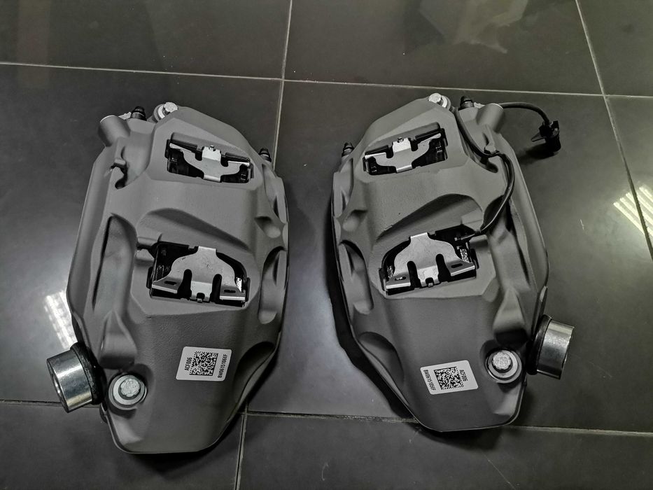 Нови Спирачни Апарати 6 Бут 350мм Audi A4 S4 B9 A5 S5 F5 8W0615105EF