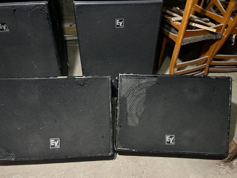 Aparatura sotiladi hamma narsasi ishlidi pult dynacord ishlashi zo'r.