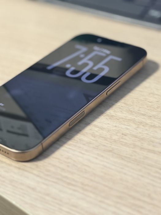 iPhone 16 Pro, 256GB, Desert Titanium