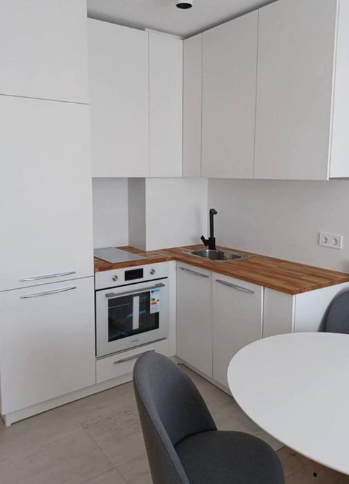 Дава се под наем Двустаен апартамент в Пловдив, Южен - 50 кв.м за 400 € - Снимка #1