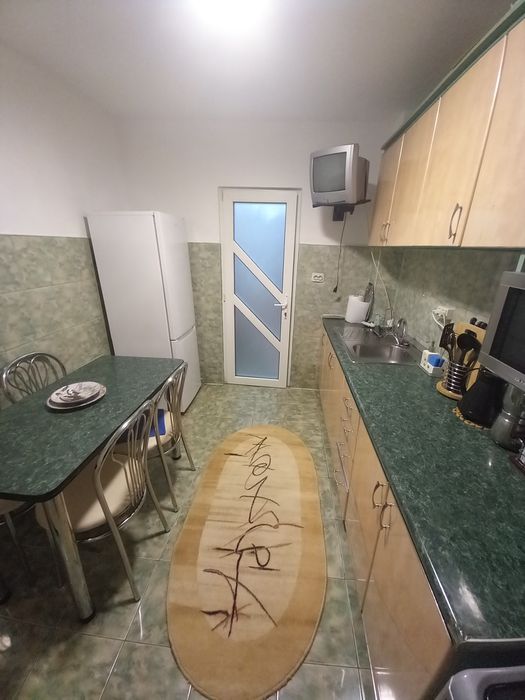 Inchiriez apartament cu 2 camere Fălticeni complet mobilat , zona lini