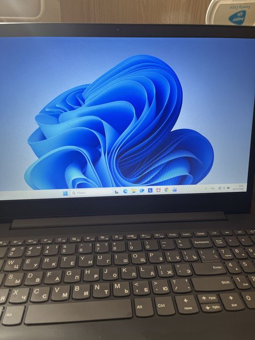 Ноутбуукк,Леново.