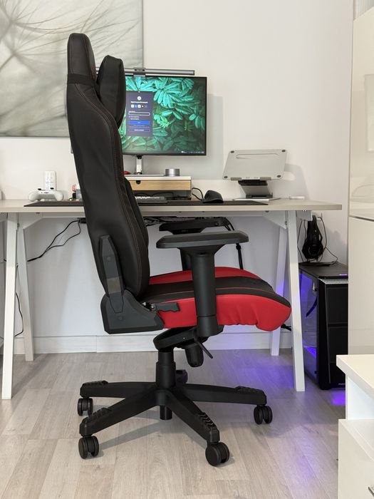 Scaun Gaming Genesis Nitro 790, reglabil (Negru/Rosu)
