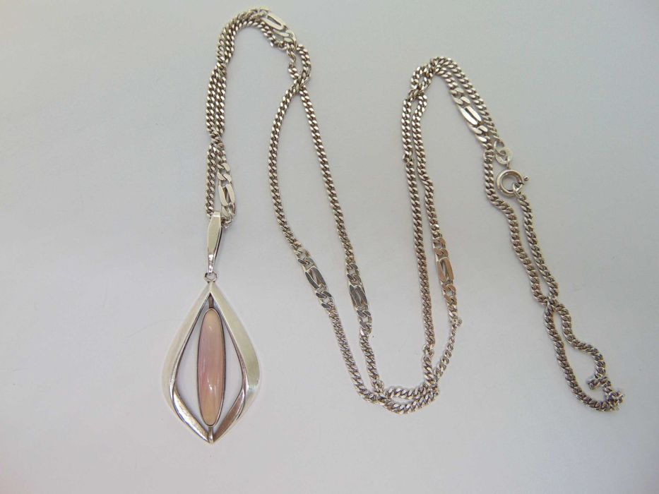 Lant lung si pandantiv modernist din argint cu agat semnat K&L