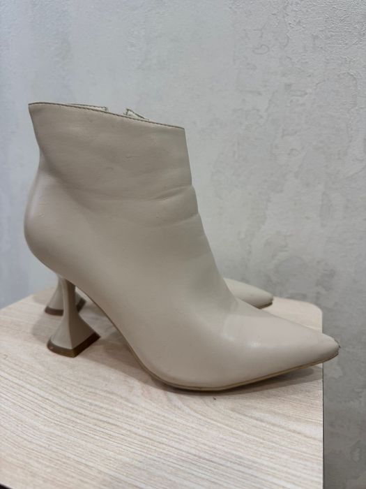 Ботинки , туфельки, ботинки на шпильках