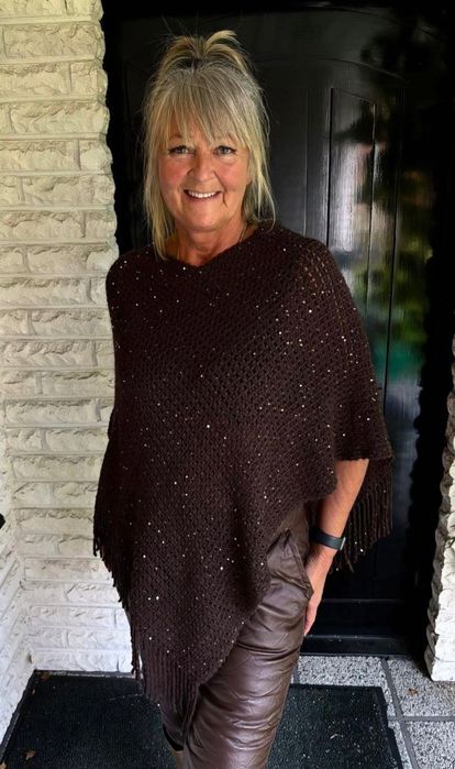 Дамски елеци и пончота намалени