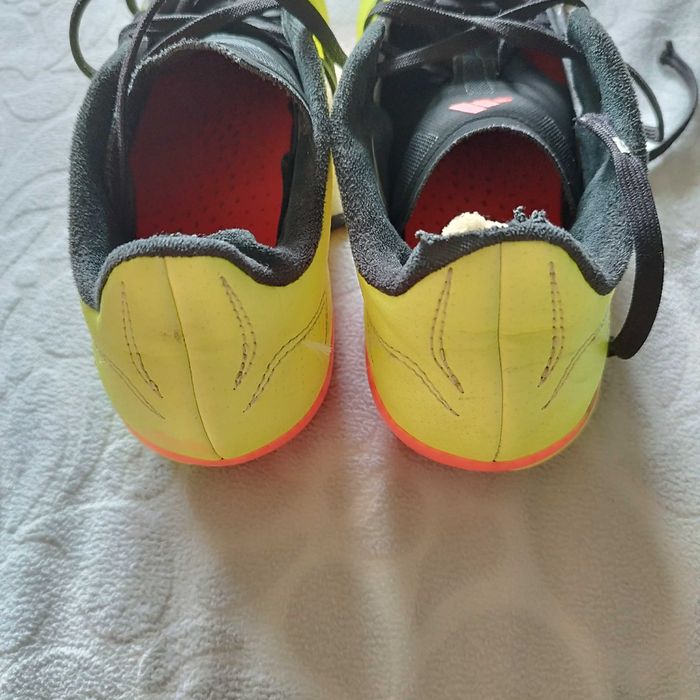 Бутонки Adidas Predator