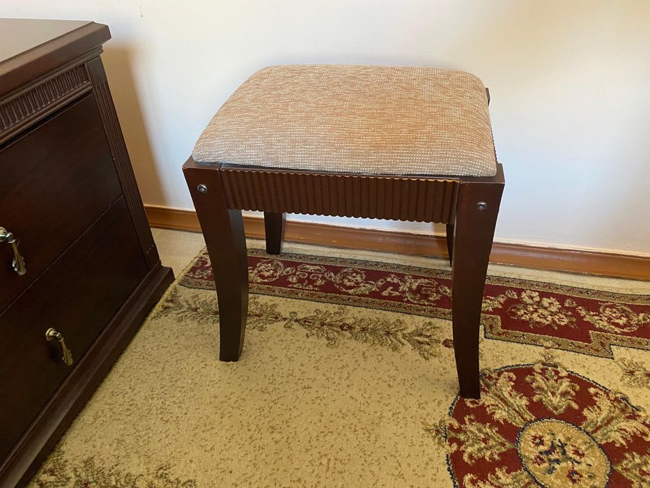 Продаю спальную гарнитуру