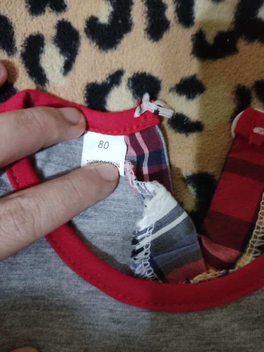 Платьице бело серое