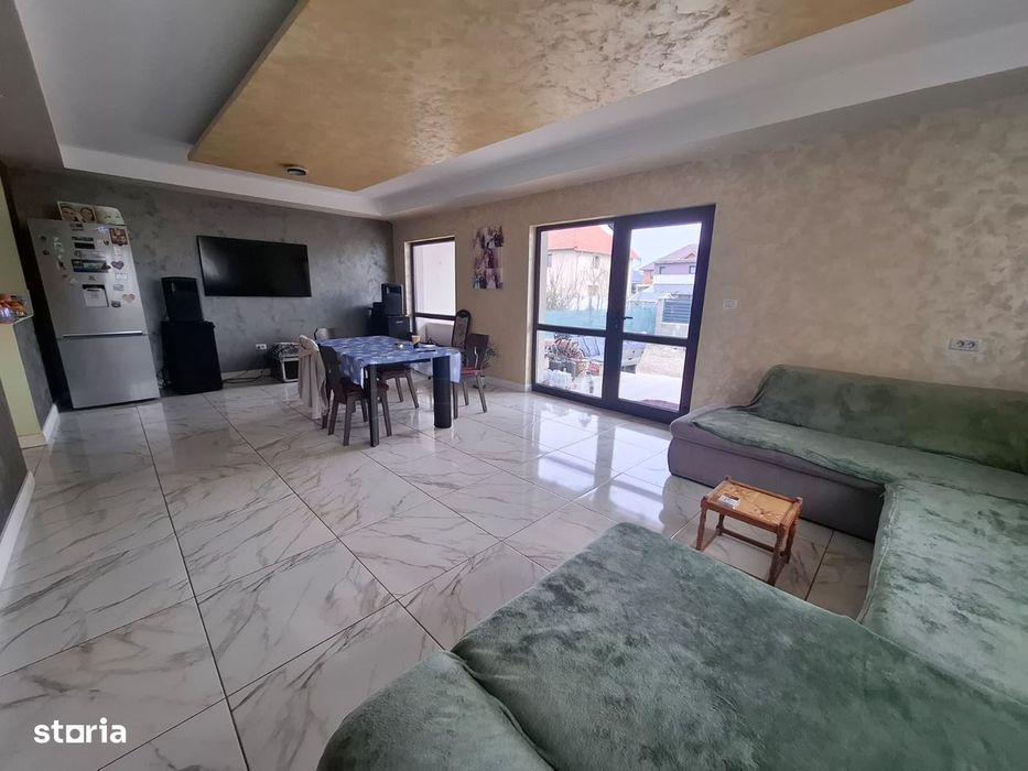 Vand casa 5 camere in Vladimirescu ID: RH-44381