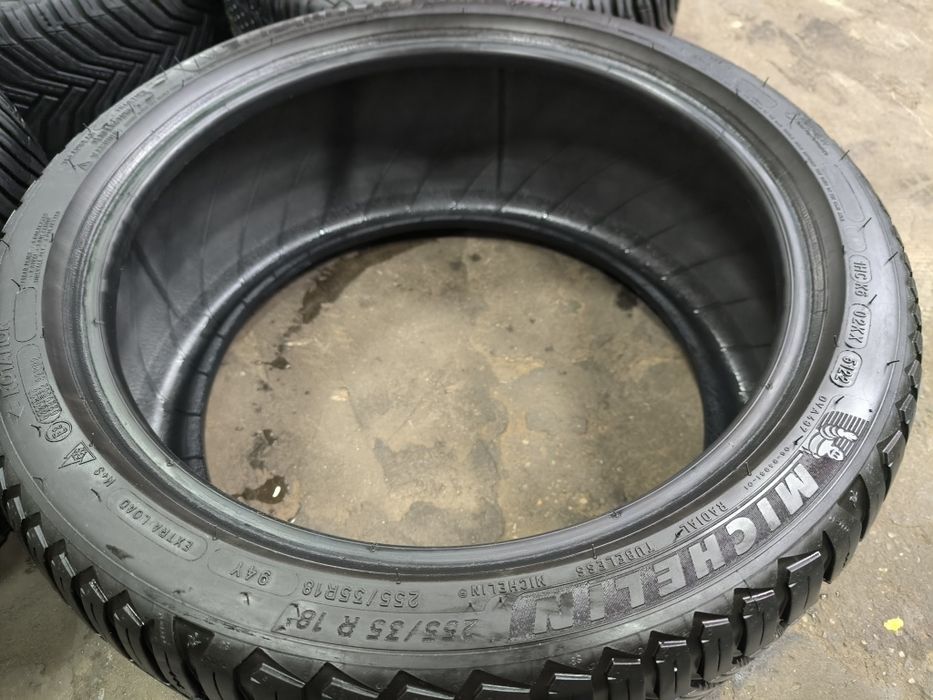 Anvelope Michelin CrossClimate 2, 225/40R18 si 255/35R18