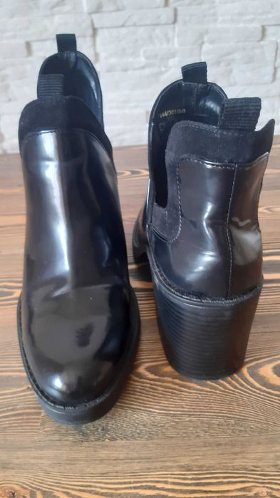 Женская обувь, 37 размер Zara