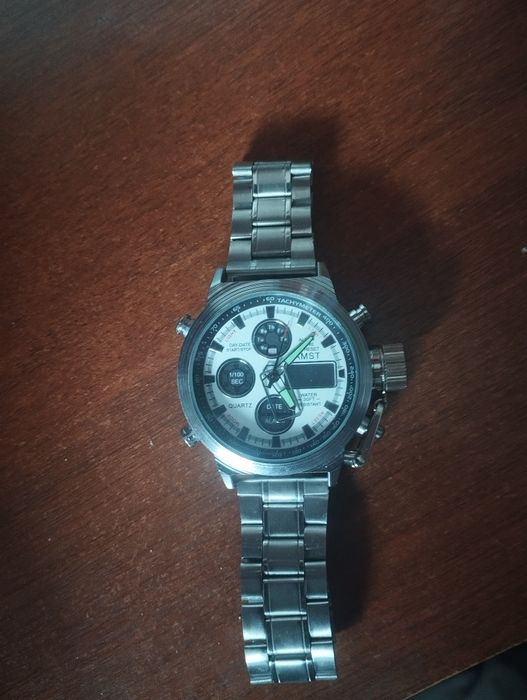 продам часы фирма A M S T