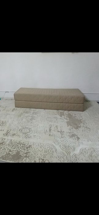 Продам стол диван раскладной и ковер все вместе