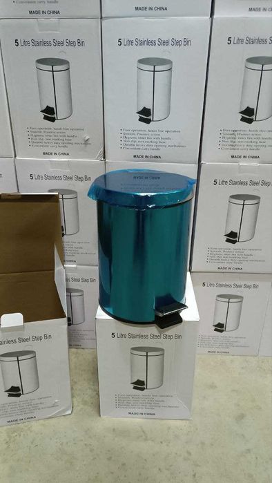 Урна с педалью и