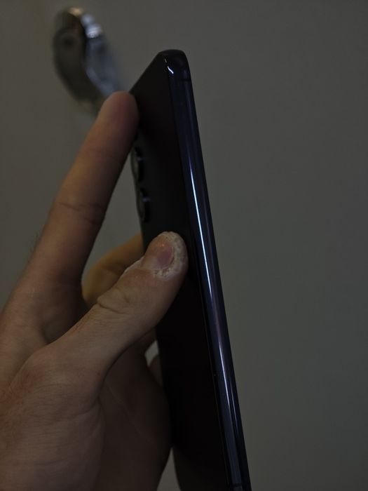 Samsung s23+ 256/8