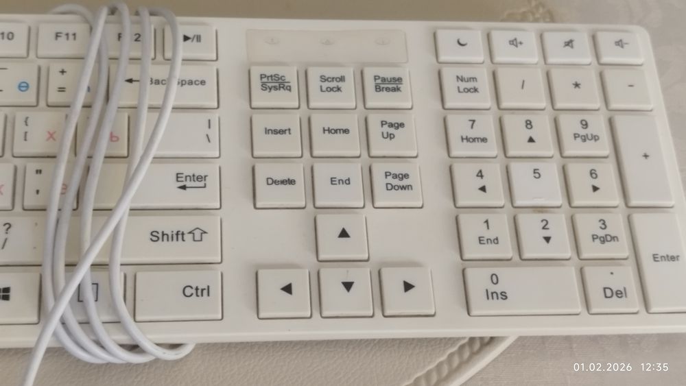 Проводная клавиатура Delux