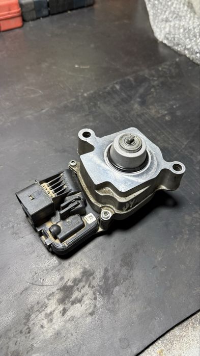 Модуль раздаточной коробки BMW X5 E70-71