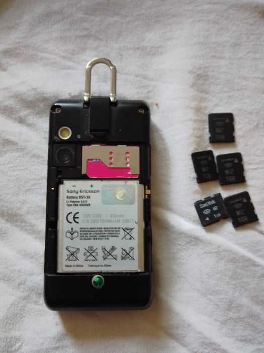 Sony Ericsson W995 preț 200 lei