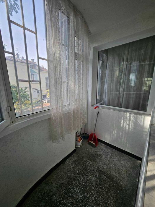 Дава се под наем Тристаен апартамент в Пловдив, Център - 100 кв.м за 612 € - Снимка #7