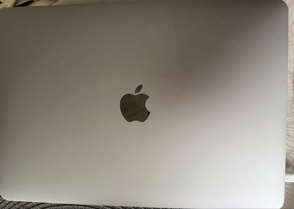 MacBook Pro 2017 - 13”