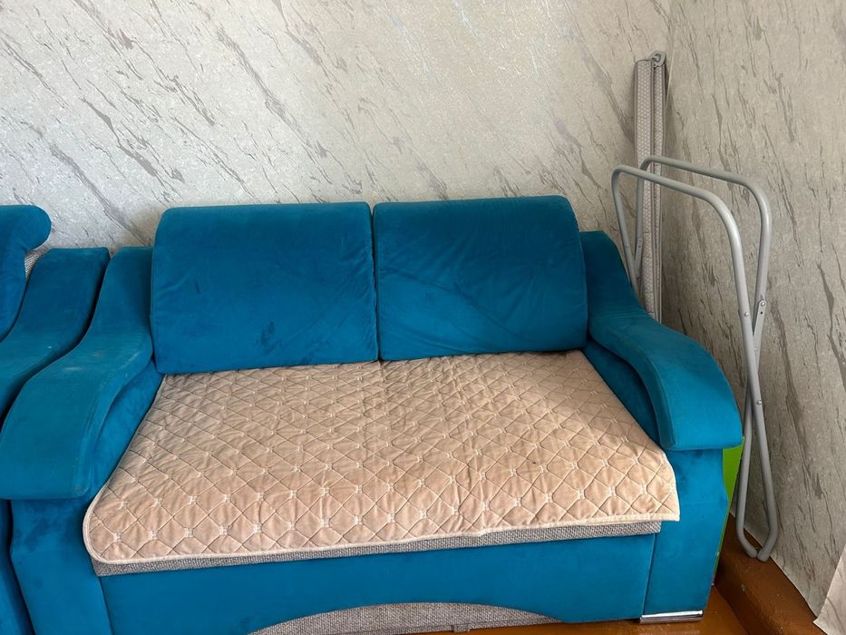 Продам Диван тройка