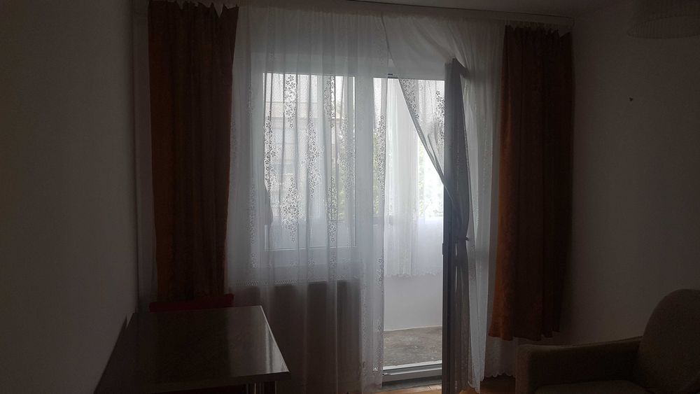 Apartament cu o camera de inchiriat