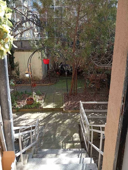 Двустаен до пл. Независимост под наем