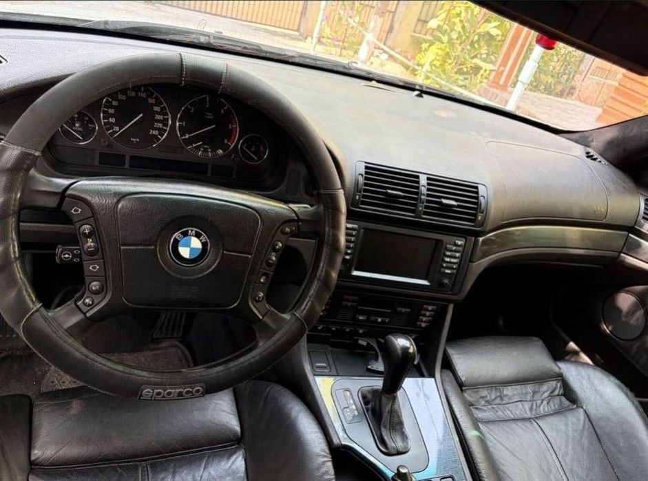 Vând BMW seria 5