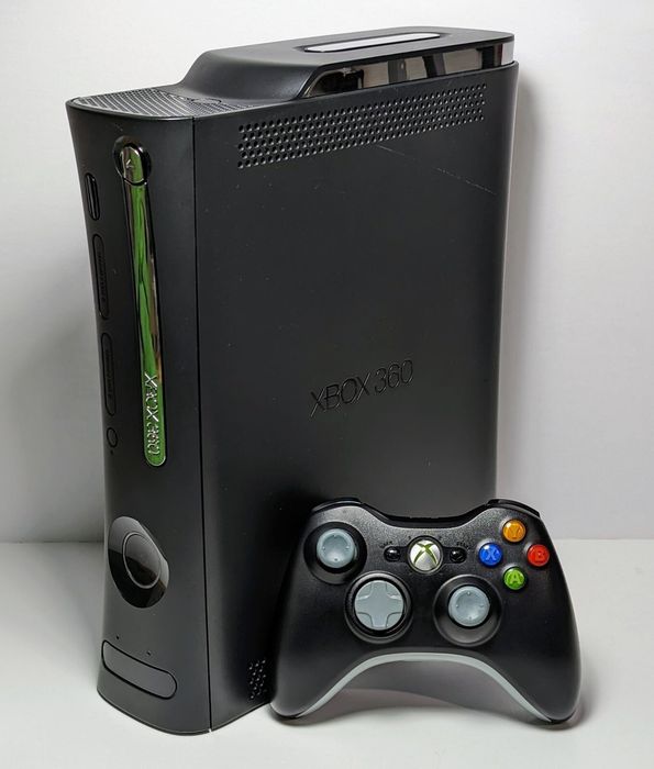 Xbox 360 fat,с прошивкой Aurora