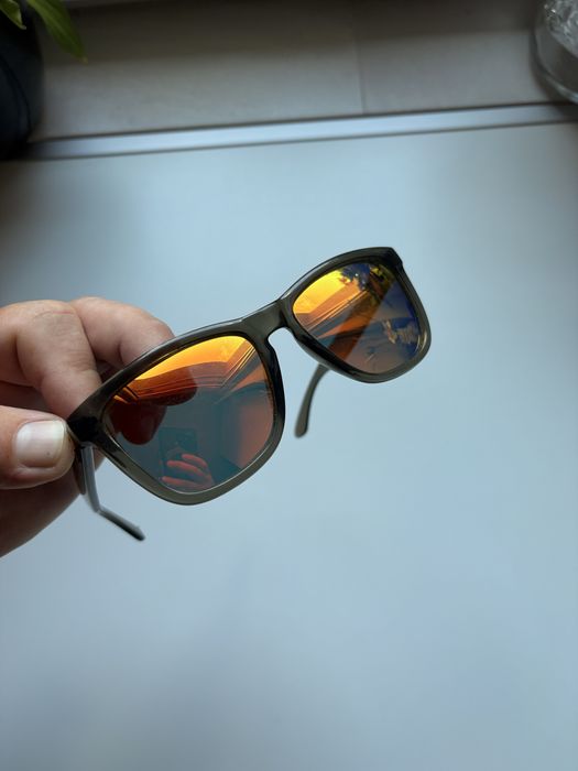 Vand ochelari de soare Hawkers