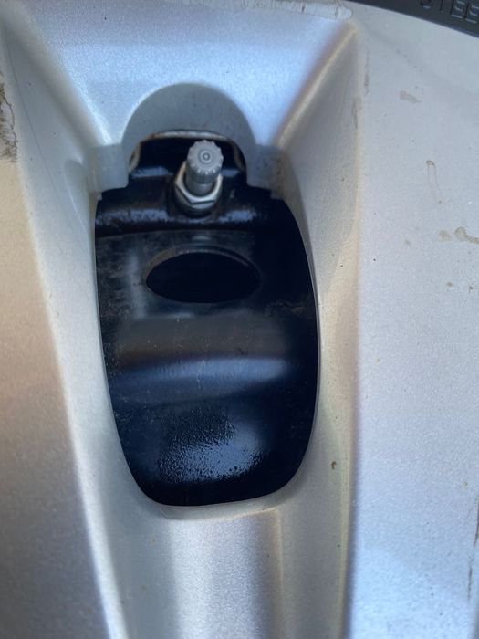 Roti de iarna Nissan 205/55/16 senzori presiune inclusi