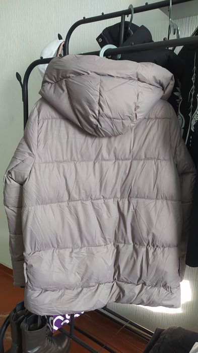 Женская теплая куртка.