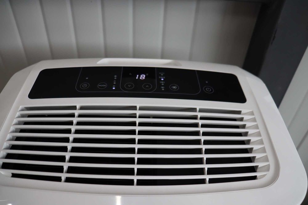 Мобилен климатик De’Longhi 9400 BTU, Клас A