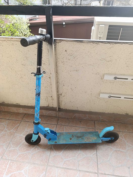 Детска тротинетка, синя