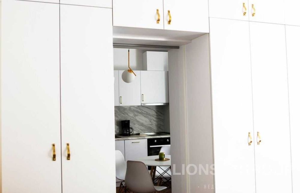 Дава се под наем Двустаен апартамент в Варна, Център - 55 кв.м за 550.8 € - Снимка #12