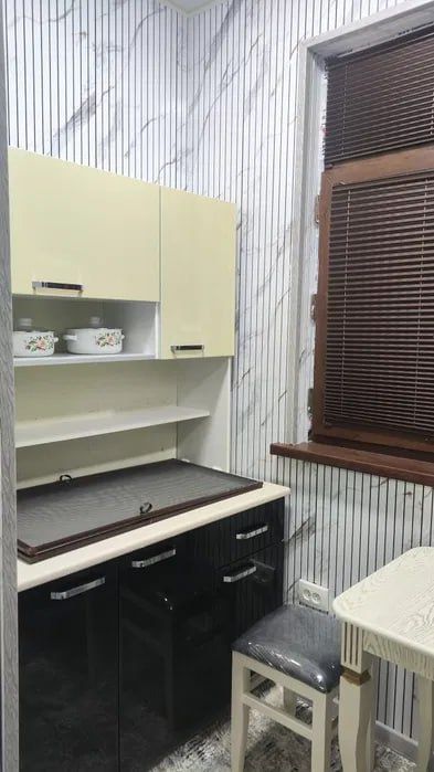 Аренда  здаётся метро чиланзар