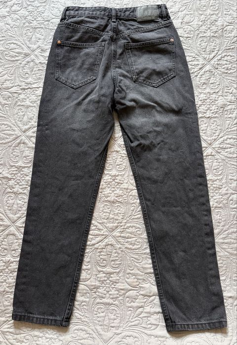 Черно дънки с висока талия