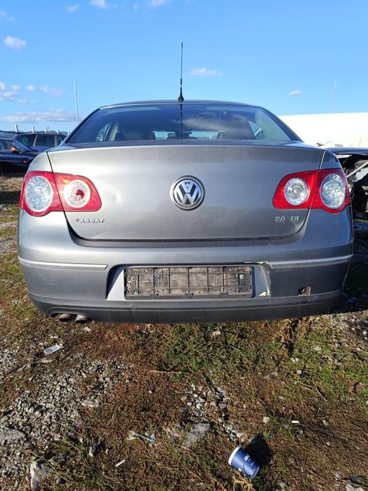 Passat Пасат b6 2.0tdi 140ks DSG на части