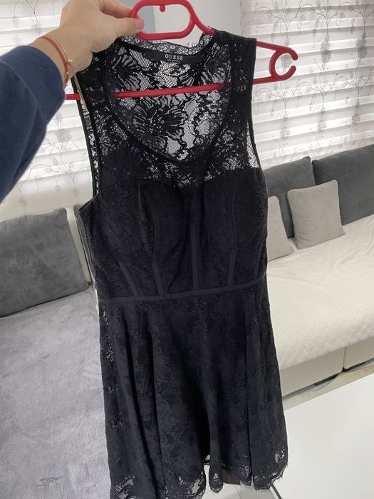 Guess рокля с дантела