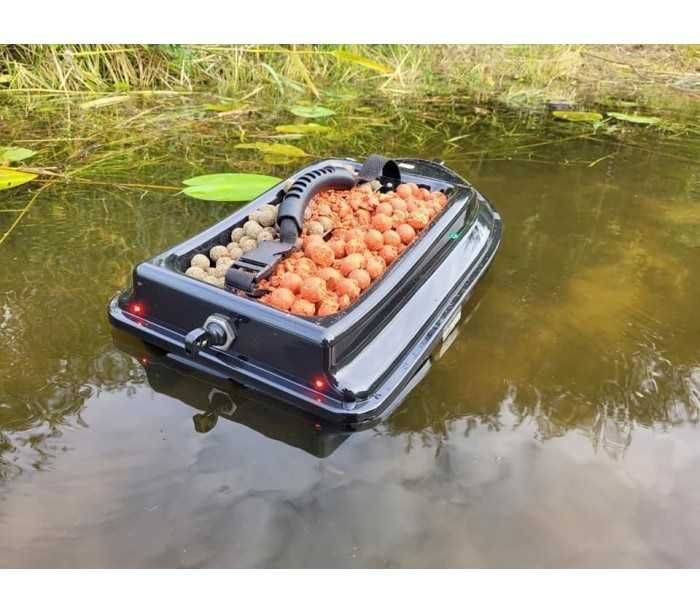 Лодка за захранка BOATMAN