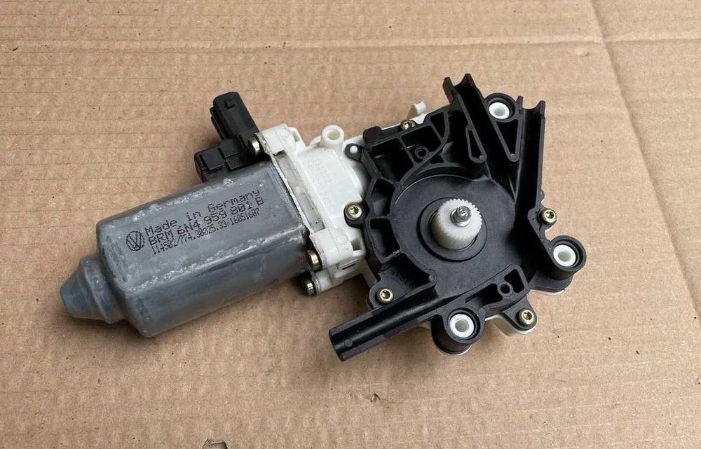 Ремонт на моторче (машинка) за стъклоповдигач (ел стъкло)